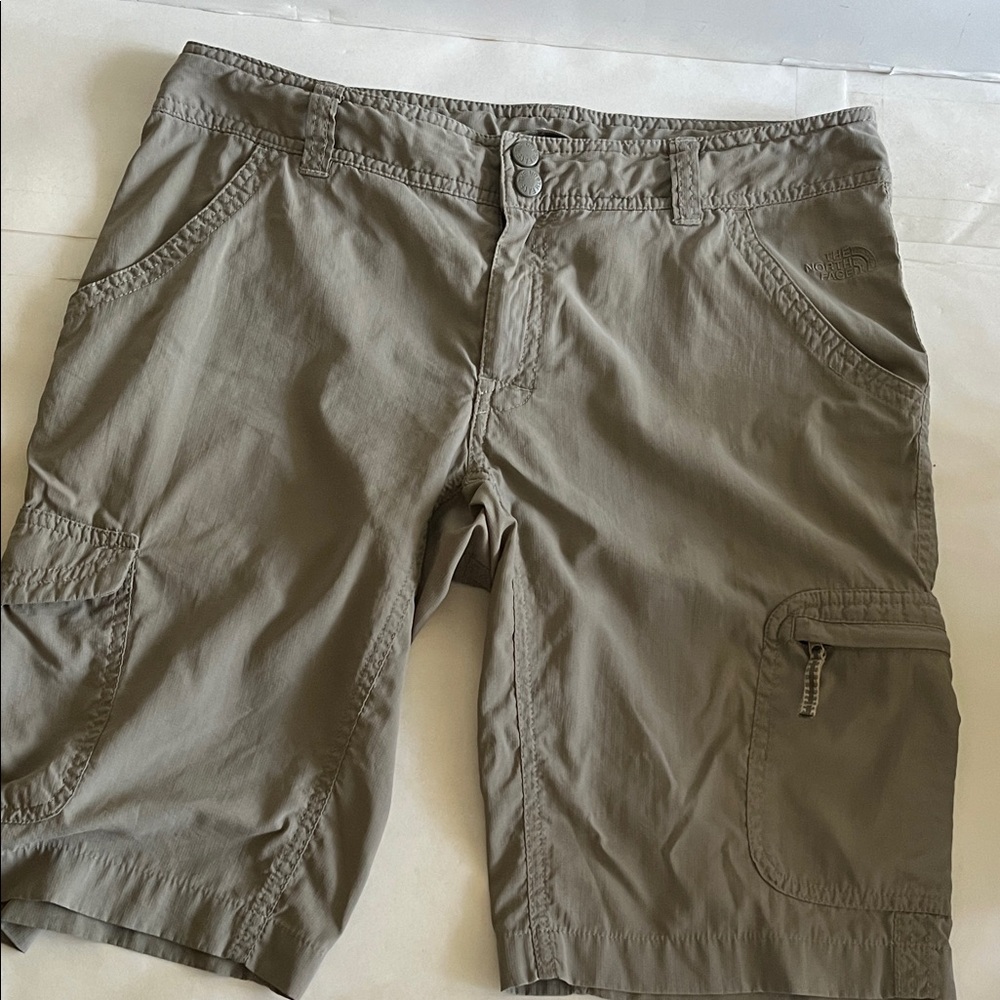 North Face Gray Shorts Size S